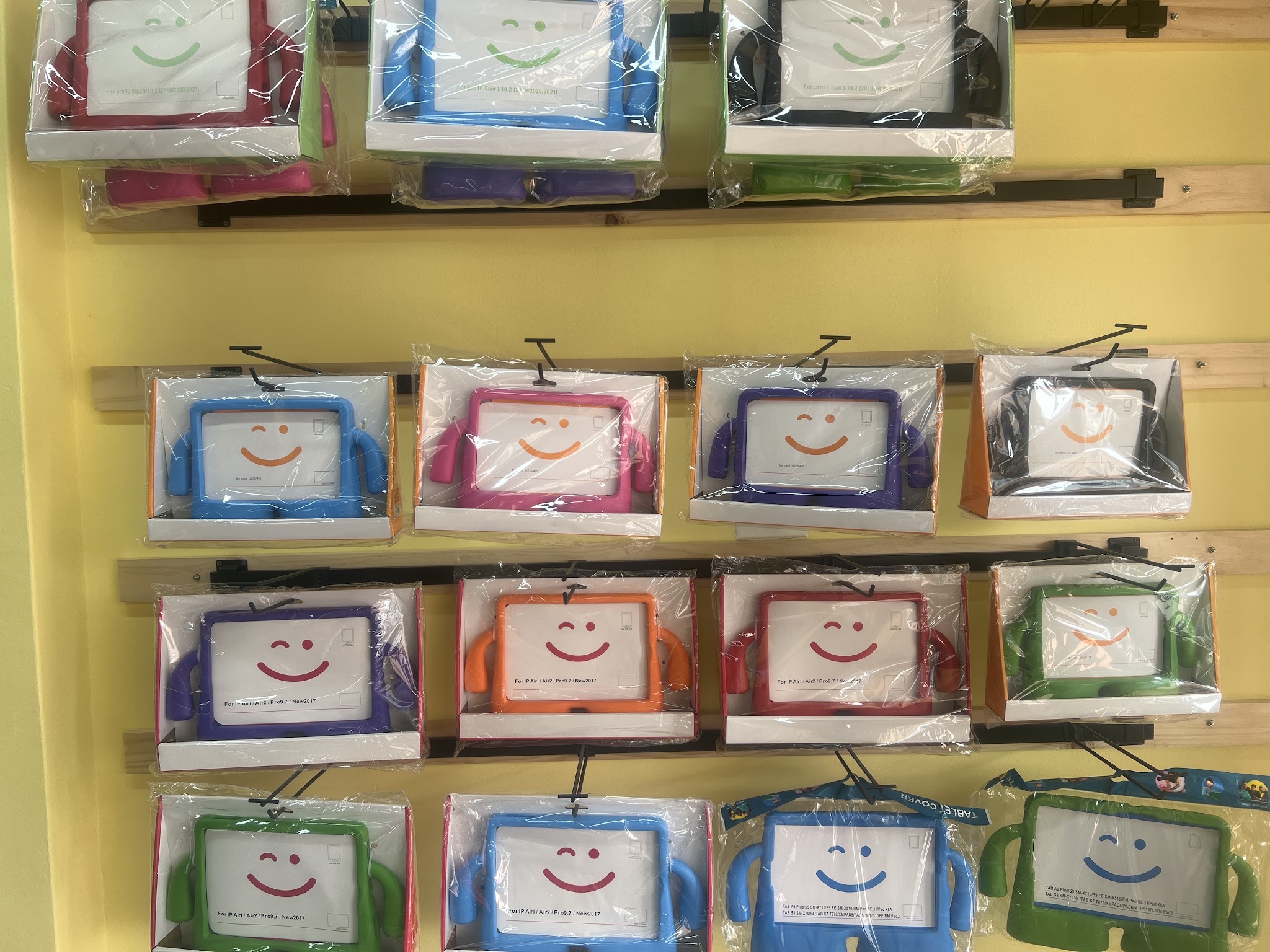 Kids' tablet covers in every colour