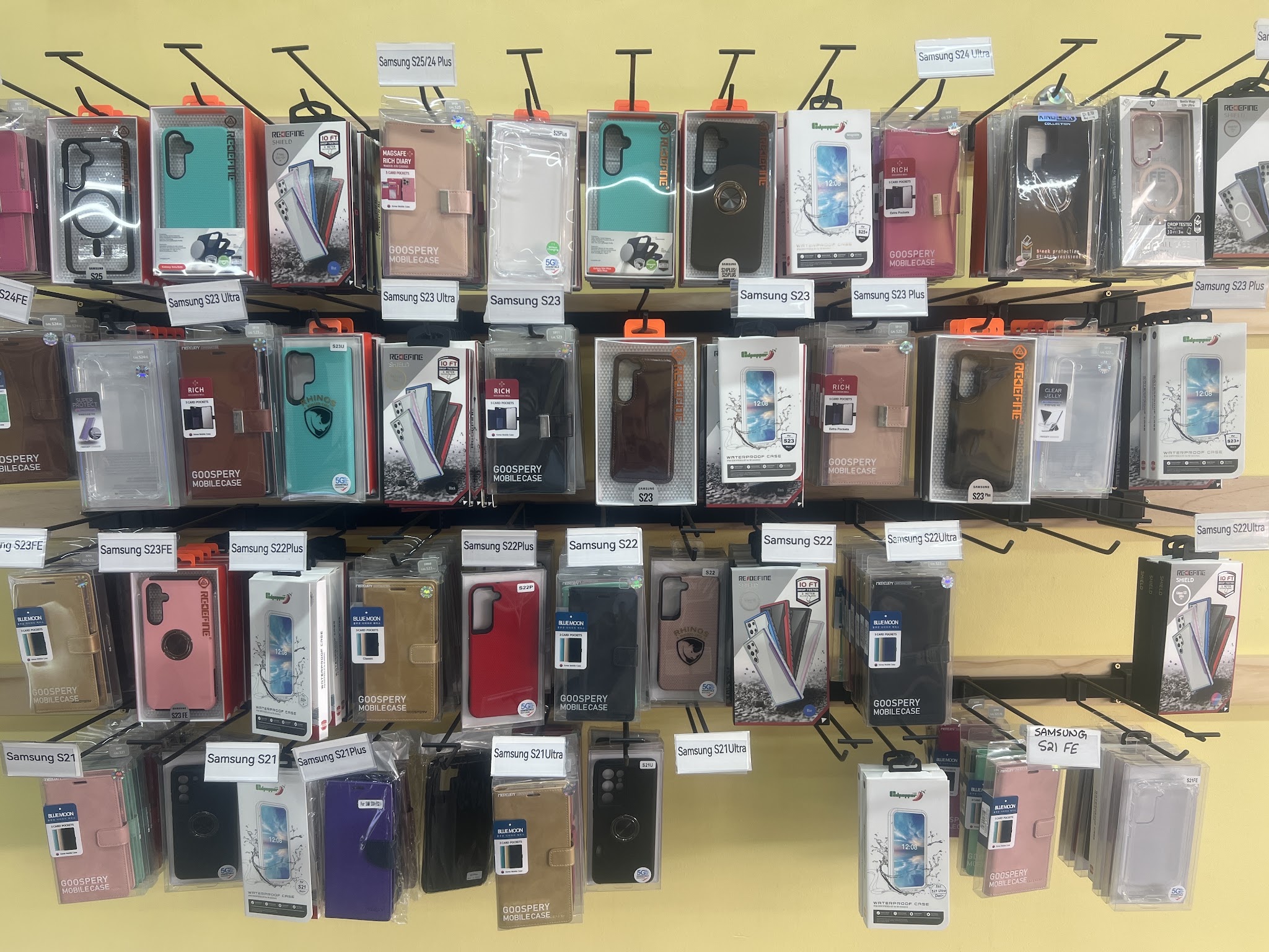 Samsung cases, sorted by model, S25 back to S21 FE